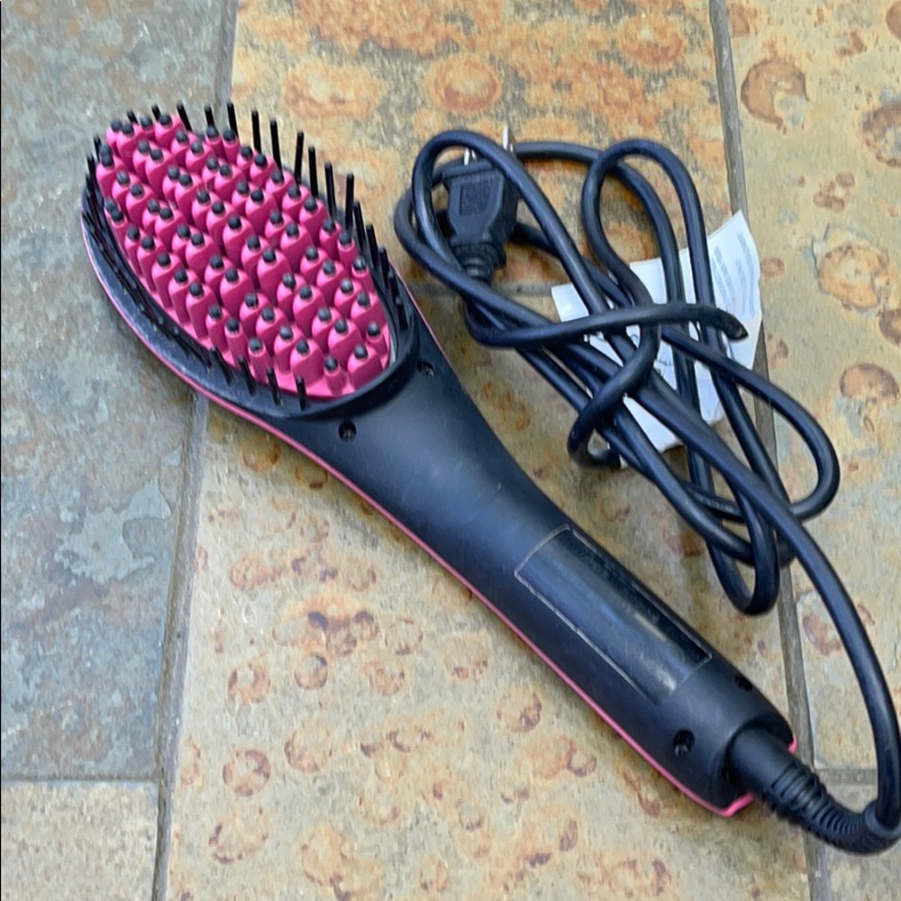 Simply Straight Ceramic Straightening Brush EUC